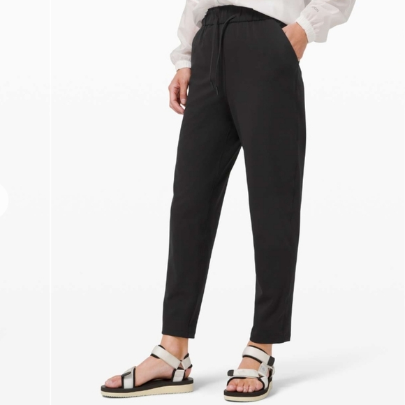 Lululemon Keep Moving Pant 7/8 High-Rise Black W5DCFS Size 6